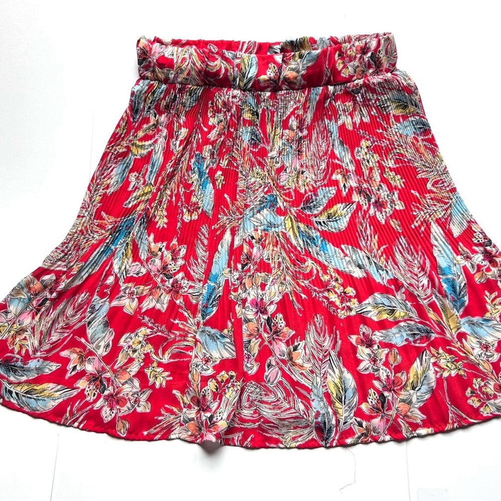 Status by Chenault Floral Print Pleated Midi Skirt Size small